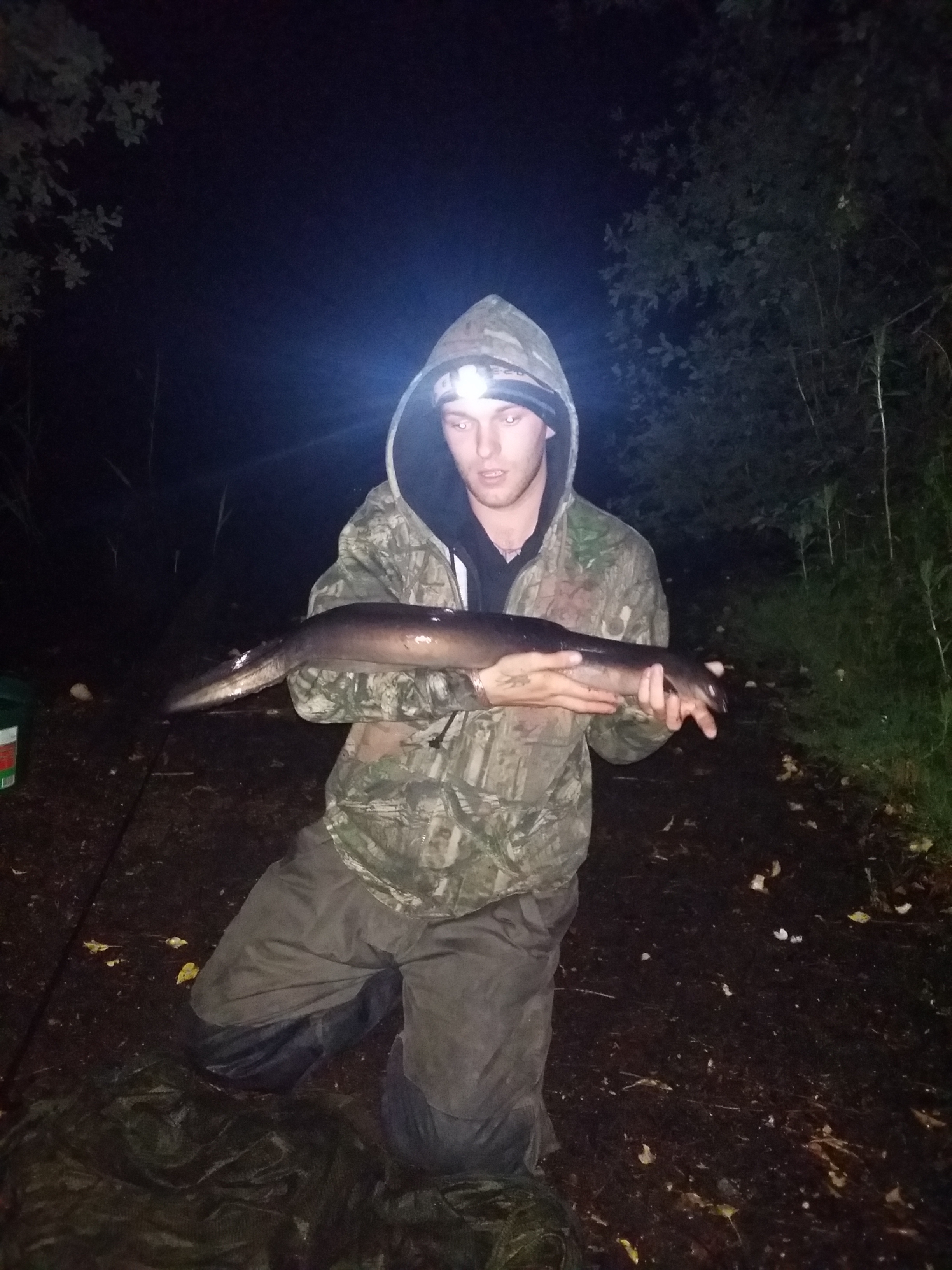 Ashley Padgett with a 6lb 1oz eel caught at Todds Pit, Milton Country Park